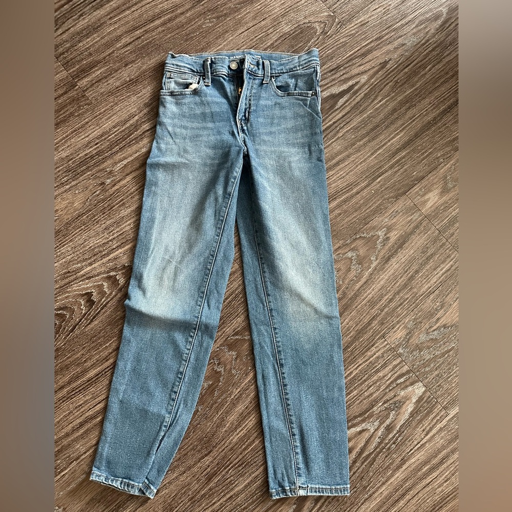 Old Navy Flex Taper med wash jeans size 12 with adjustable waistband.
